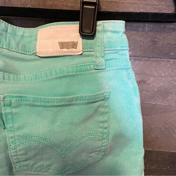 LEVI’S MINT GREEN WISKERED WASH JEGGINGS SZ 27 (1021) - Picture 3 of 5